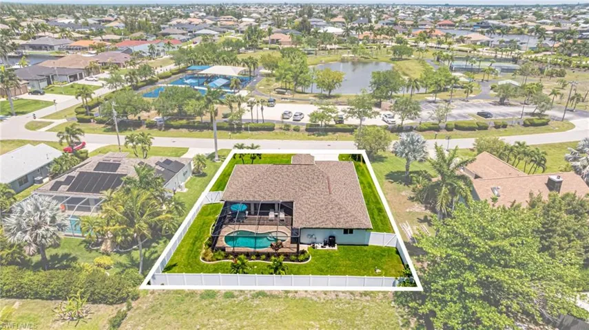 3504 Sw 6th St, Cape Coral, Florida 33991