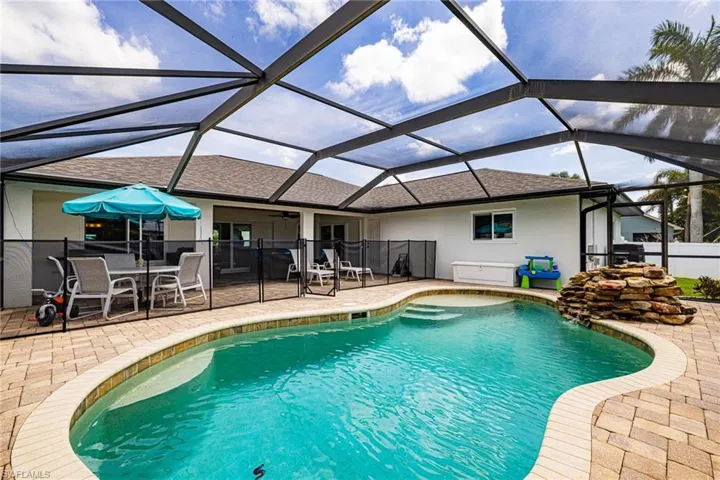 3504 Sw 6th St, Cape Coral, Florida 33991