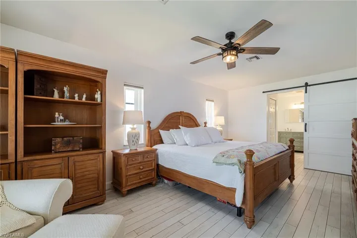 3504 Sw 6th St, Cape Coral, Florida 33991