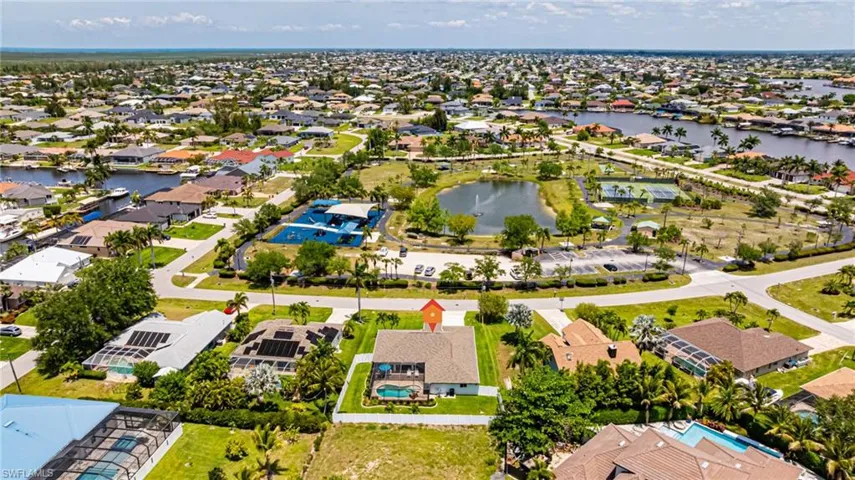 3504 Sw 6th St, Cape Coral, Florida 33991