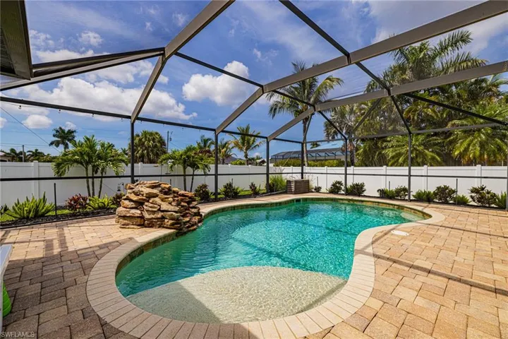 3504 Sw 6th St, Cape Coral, Florida 33991