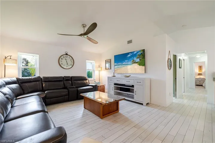 3504 Sw 6th St, Cape Coral, Florida 33991