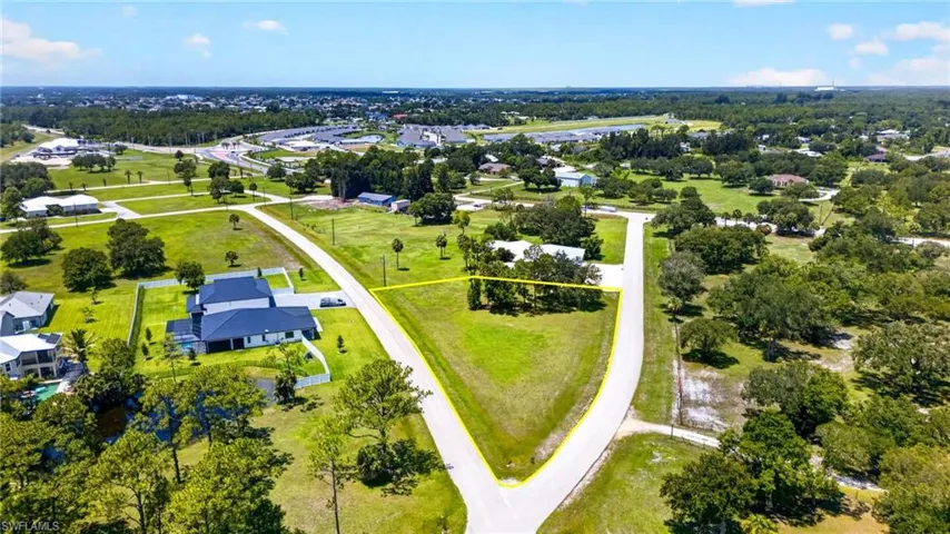 Corner School Ln And Wood St, Fort Myers, Florida 33905