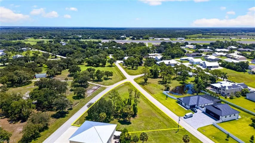 Corner School Ln And Wood St, Fort Myers, Florida 33905