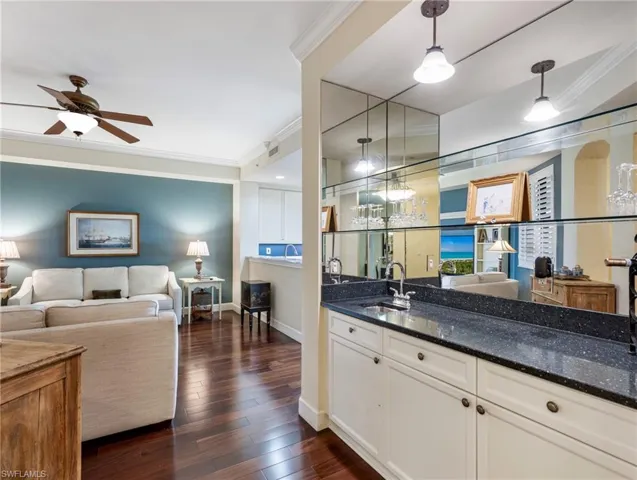 11620 Court Of Palms 202, Fort Myers, Florida 33908