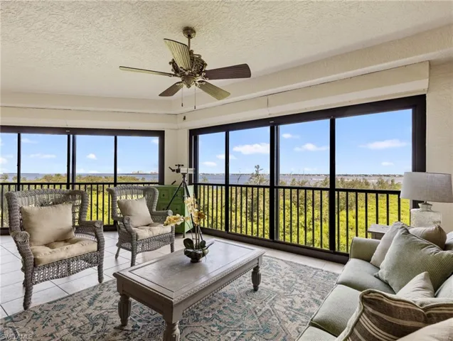 11620 Court Of Palms 202, Fort Myers, Florida 33908