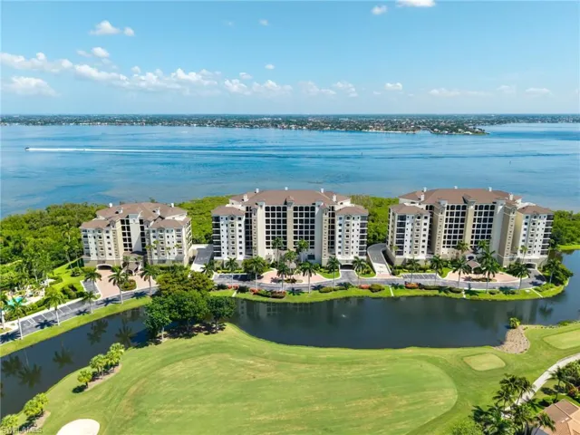 11620 Court Of Palms 202, Fort Myers, Florida 33908