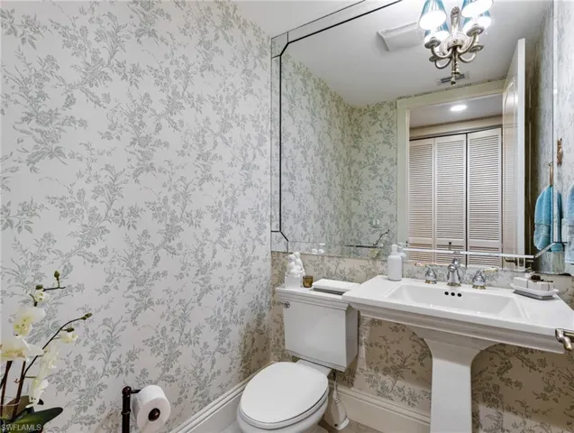 11620 Court Of Palms 202, Fort Myers, Florida 33908