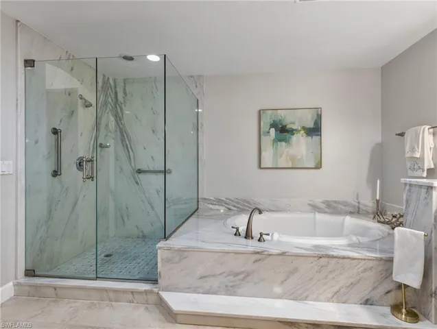 11620 Court Of Palms 202, Fort Myers, Florida 33908