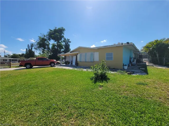 10 E Jersey Rd, Lehigh Acres Fl 33936