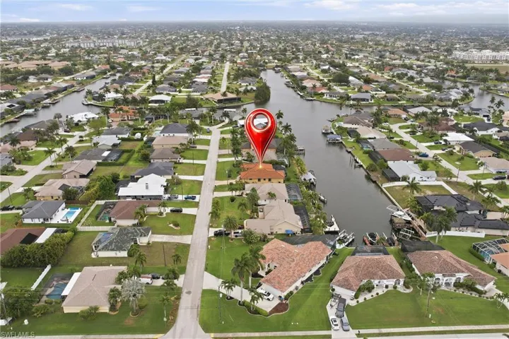 2400 Sw 39th Ter, Cape Coral, Florida 33914
