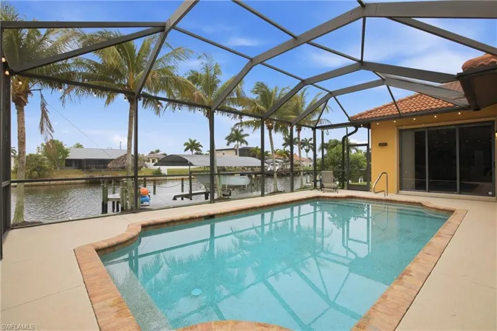 2400 Sw 39th Ter, Cape Coral, Florida 33914