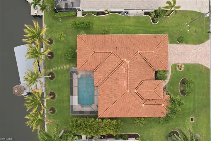 2400 Sw 39th Ter, Cape Coral, Florida 33914