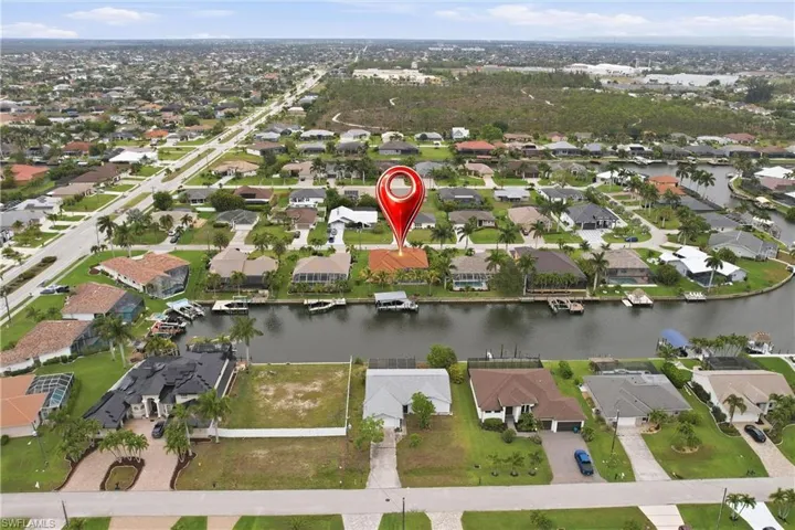 2400 Sw 39th Ter, Cape Coral, Florida 33914