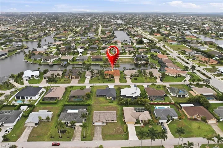 2400 Sw 39th Ter, Cape Coral, Florida 33914