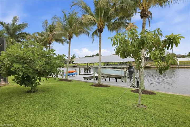 2400 Sw 39th Ter, Cape Coral, Florida 33914