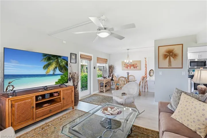 330 Kon Tiki Dr B1, Naples, Florida 34113