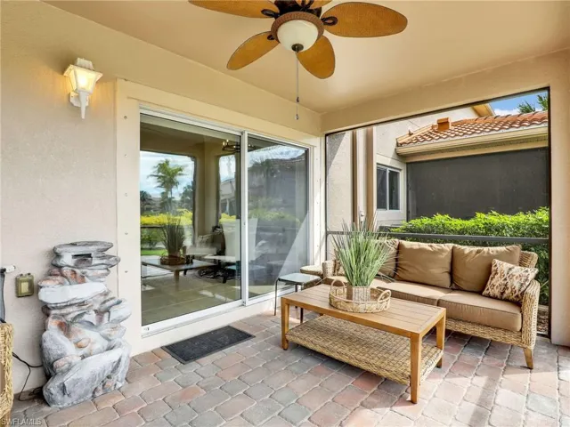 Outdoor screened lanai furniture included