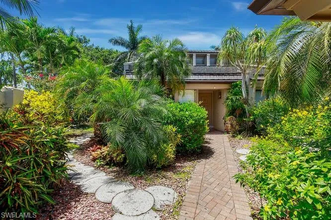 202 Bears Paw Trl # 97, Naples, Florida 34105