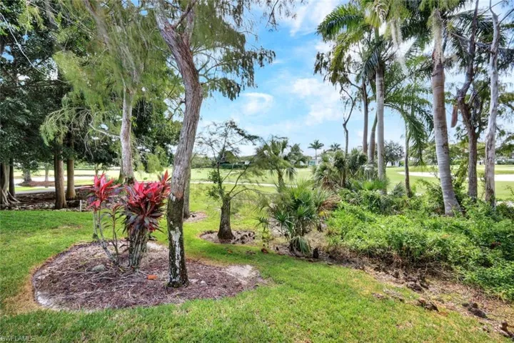 202 Bears Paw Trl # 97, Naples, Florida 34105
