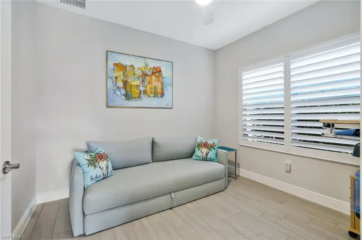 2291 Marquesa Cir, Naples, Florida 34112