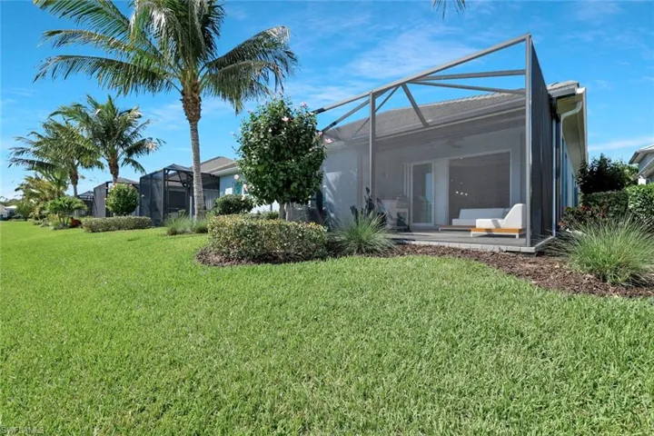 2291 Marquesa Cir, Naples, Florida 34112