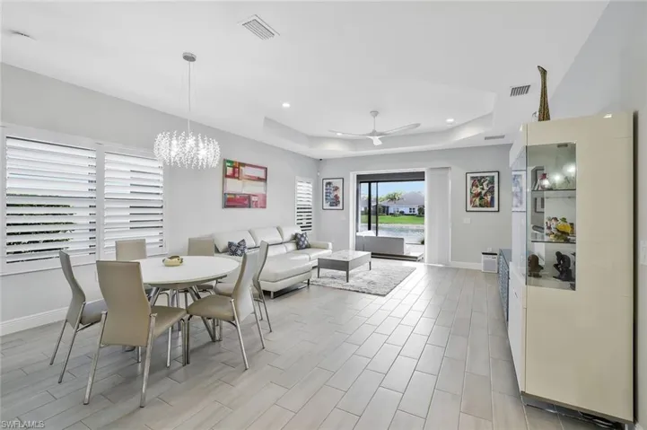 2291 Marquesa Cir, Naples, Florida 34112