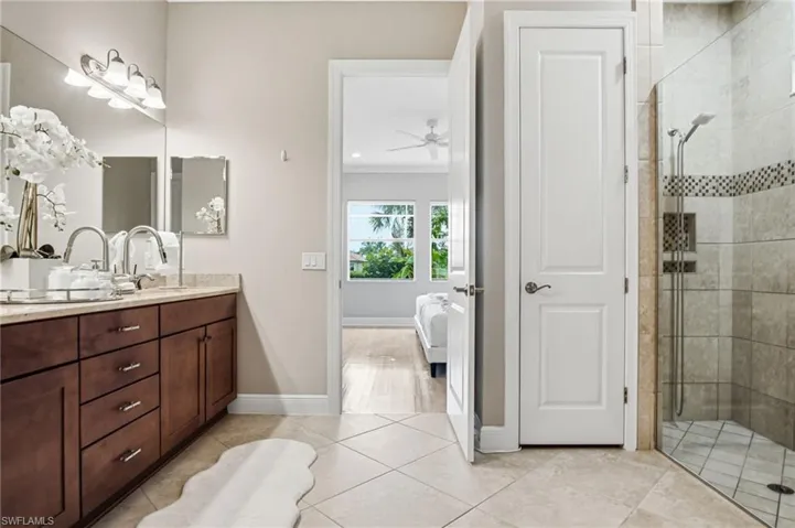 4433 Tamarind Way, Naples, Florida 34119