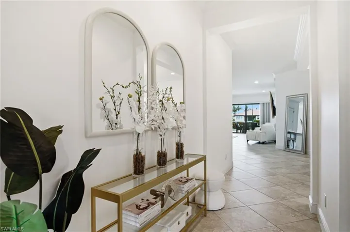 4433 Tamarind Way, Naples, Florida 34119