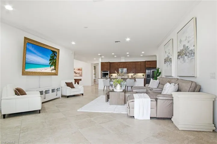 4433 Tamarind Way, Naples, Florida 34119