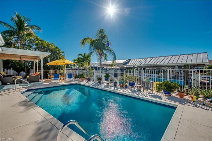 Pool and pool deck