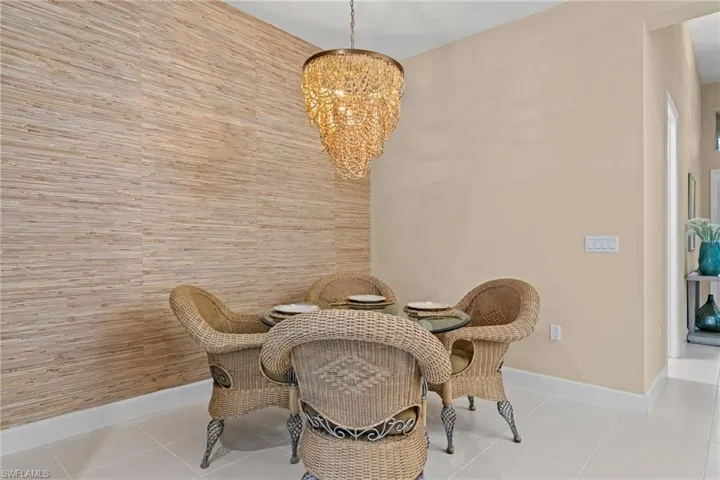 11523 Jacaranda Dr, Naples, Florida 34120