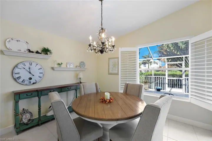 143  Tahiti  CIR, Naples, FL 34113