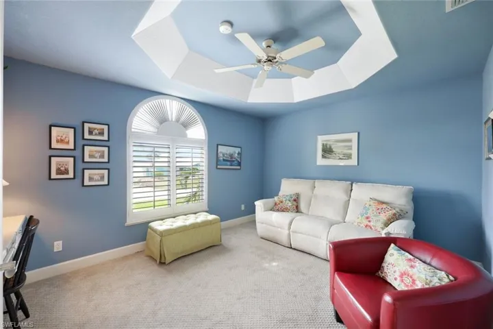 143  Tahiti  CIR, Naples, FL 34113