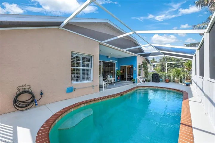 143  Tahiti  CIR, Naples, FL 34113