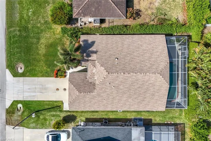 143  Tahiti  CIR, Naples, FL 34113
