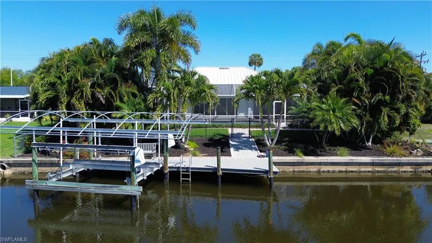 814 El Dorado Pkwy E, Cape Coral, Florida 33904