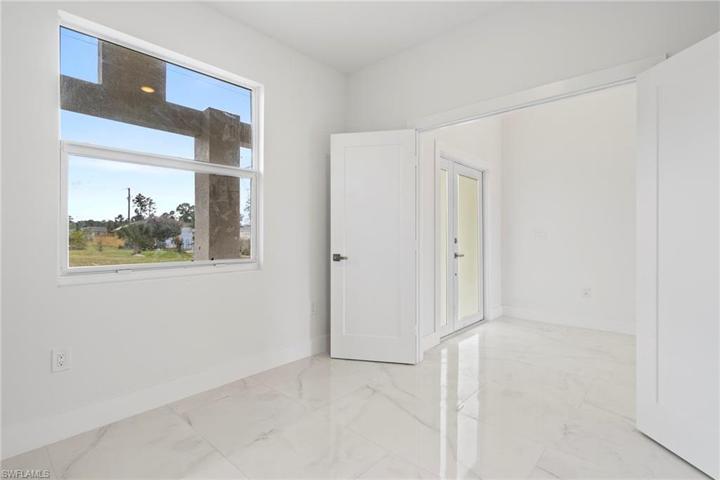731 Manuel ST E, LEHIGH ACRES FL 33974