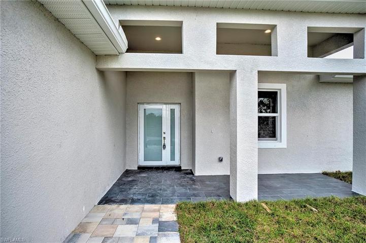 731 Manuel ST E, LEHIGH ACRES FL 33974