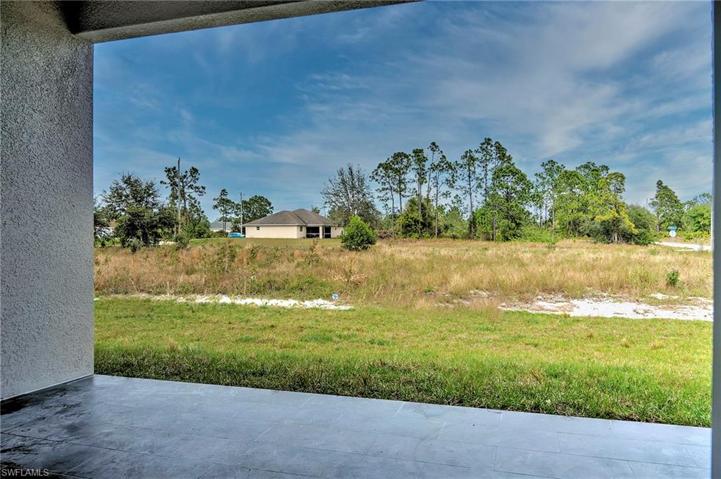 731 Manuel ST E, LEHIGH ACRES FL 33974