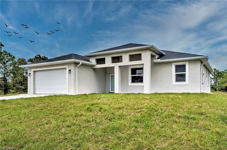 731 Manuel ST E, LEHIGH ACRES FL 33974