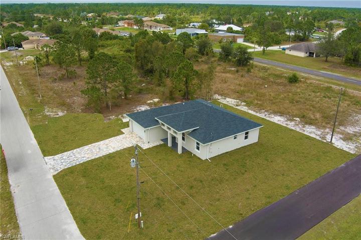 731 Manuel ST E, LEHIGH ACRES FL 33974