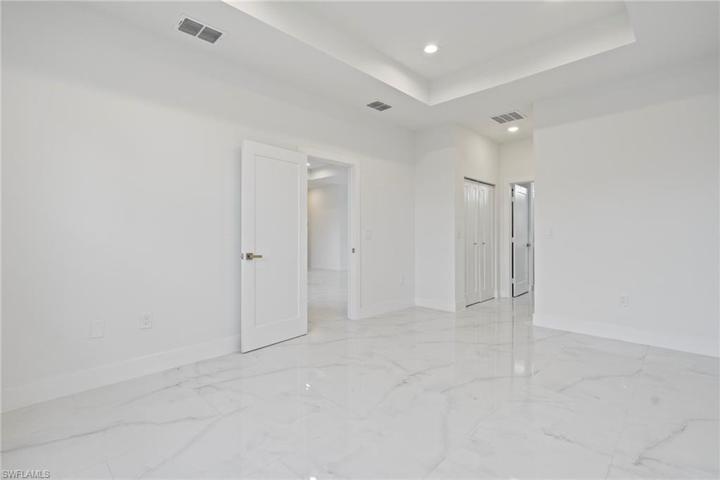 731 Manuel ST E, LEHIGH ACRES FL 33974