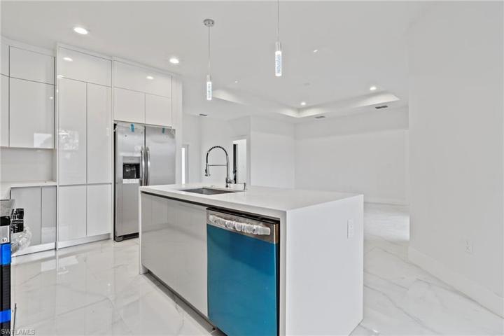 731 Manuel ST E, LEHIGH ACRES FL 33974