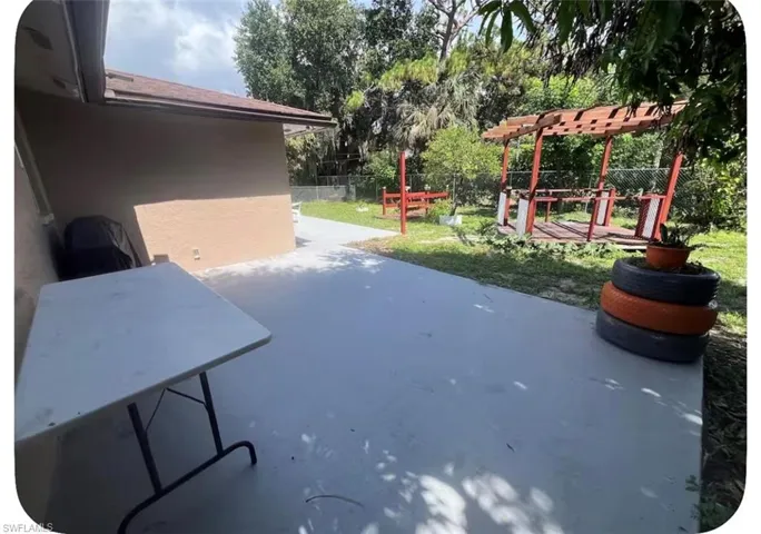 405 W 5th St, Lehigh Acres, Florida 33972