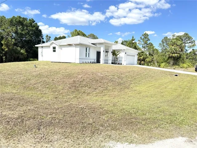 16 W 7th St, Lehigh Acres, Florida 33972