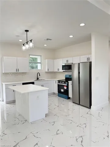 16 W 7th St, Lehigh Acres, Florida 33972