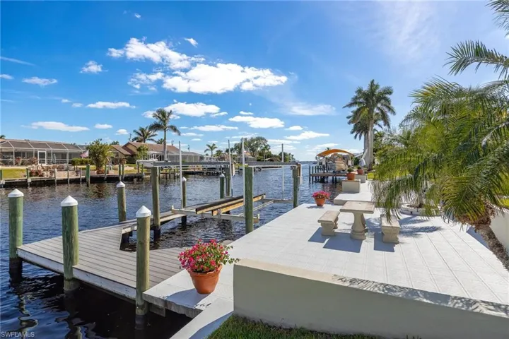 Boat lift with captain's walk
