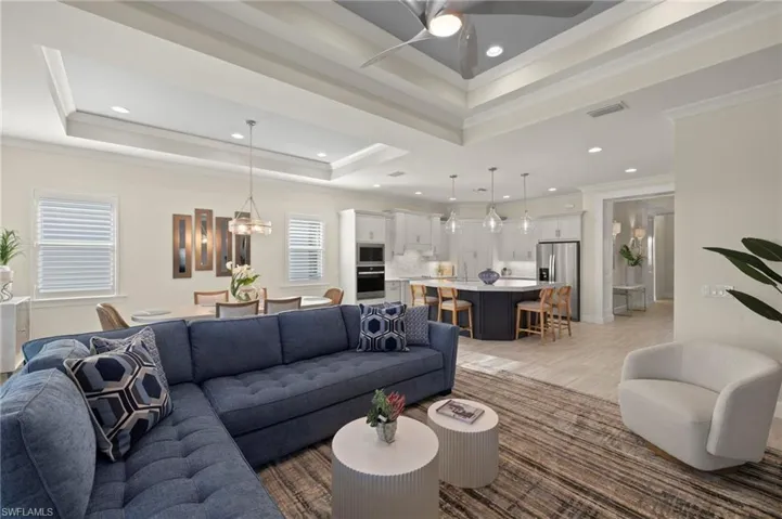 8979  Gustavia  CT, Naples, FL 34112
