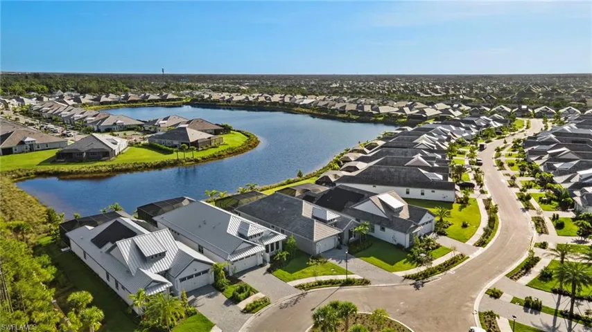 8979  Gustavia  CT, Naples, FL 34112